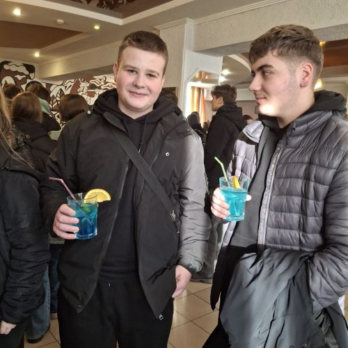 IMG-841b2954899a798a7617d8e6e9ddf9d0-V