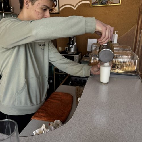 IMG-e6b4ca45d40a6cbccf9d38e778a98a88-V