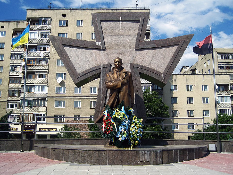 Пам’ятник Степану Бандері